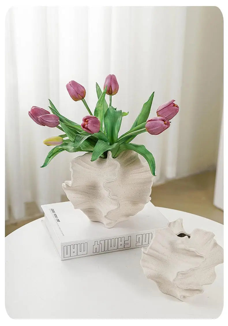 Art Minimalist Vase Ornament Ceramic Coral Vase Nordic White Hotal Office Living Room Desktop Center Decoration