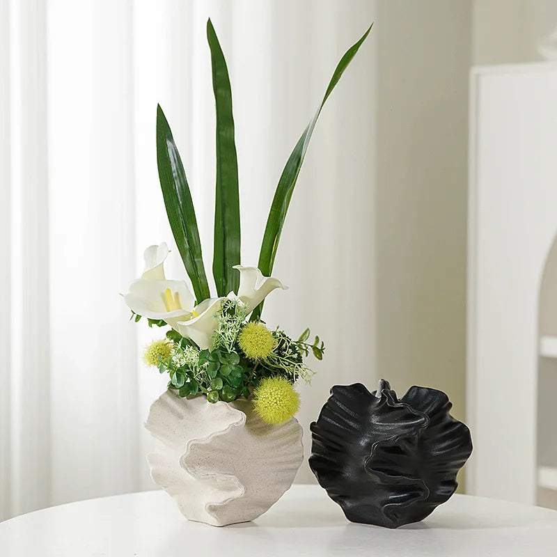 Art Minimalist Vase Ornament Ceramic Coral Vase Nordic White Hotal Office Living Room Desktop Center Decoration
